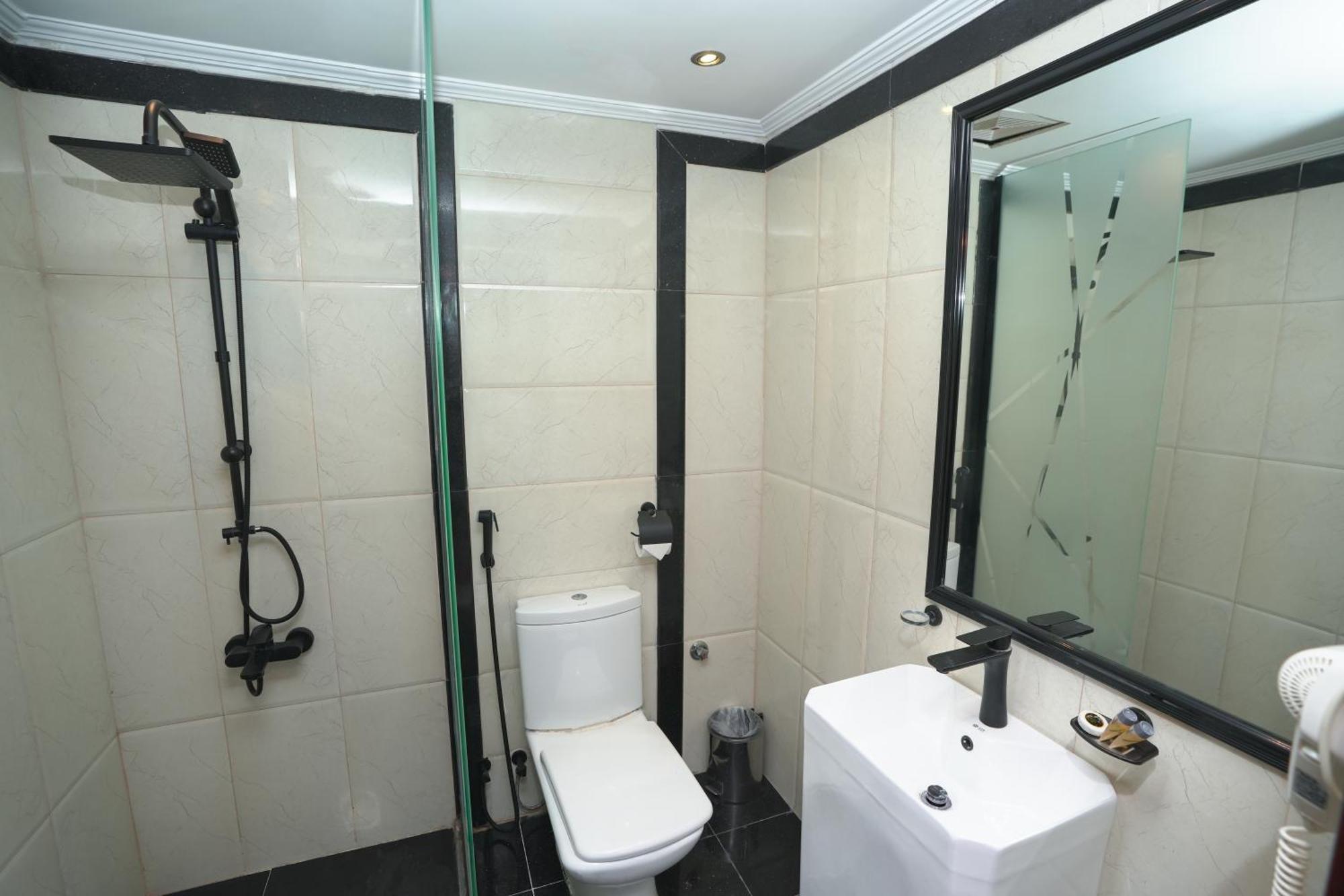 ג'דה La Fontaine Diora Hotel מראה חיצוני תמונה